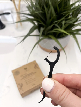Biodegradable Charcoal Dental Floss Picks | Eco-Friendly Oral Care